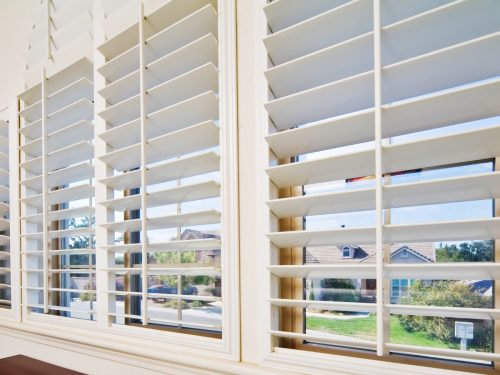 How to clean louvre windows