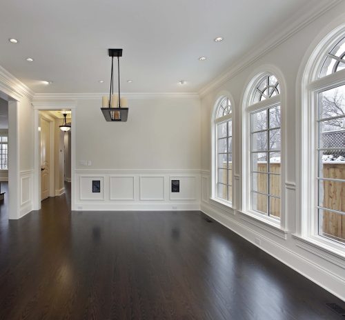arch head windows in empty room